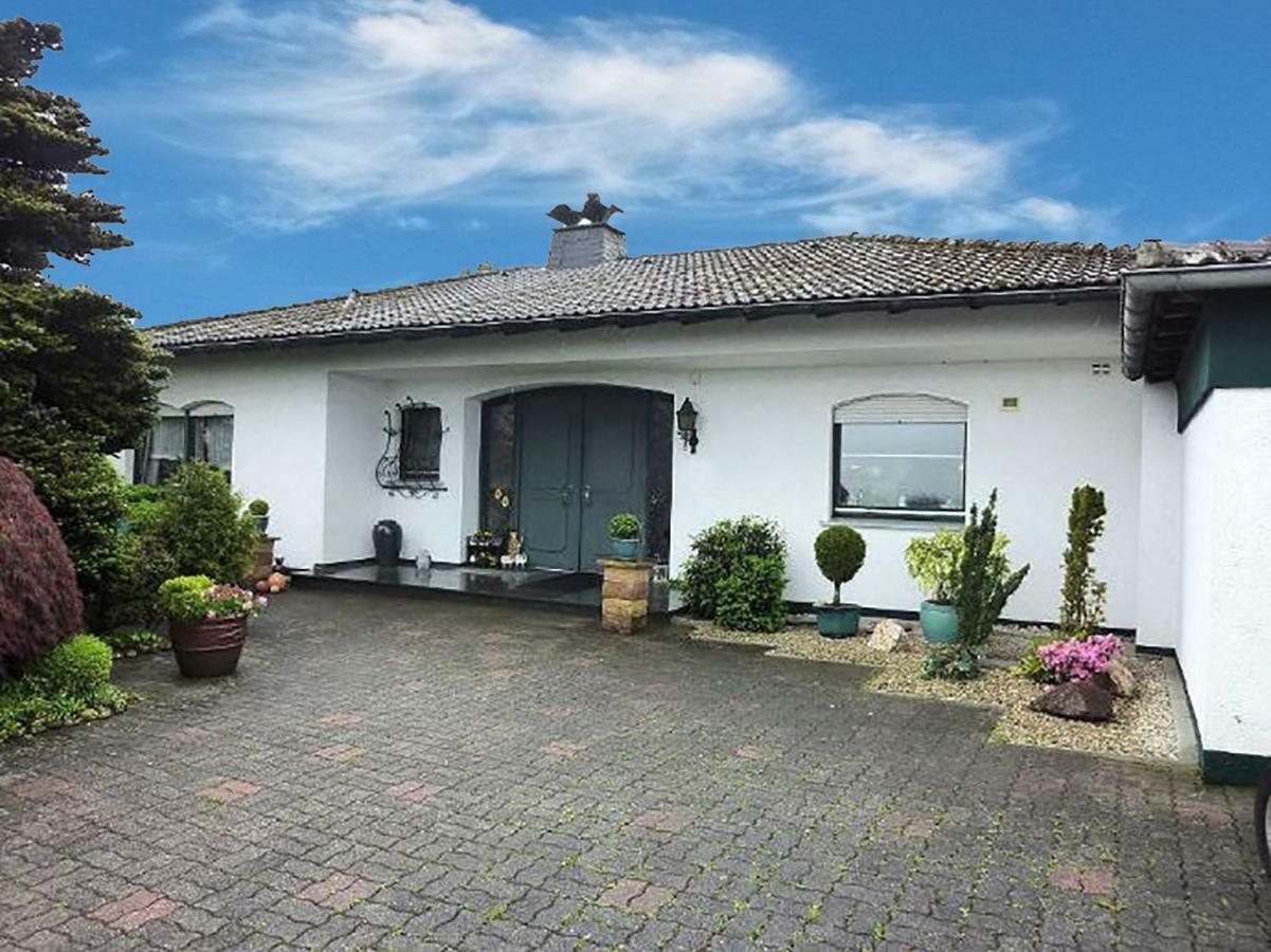 Bed And Breakfast Am Hoehenweg Warstein Exterior photo